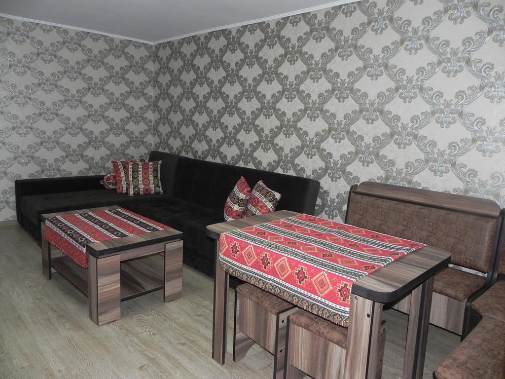 Old Yard Guest House Tbilisi Buitenkant foto