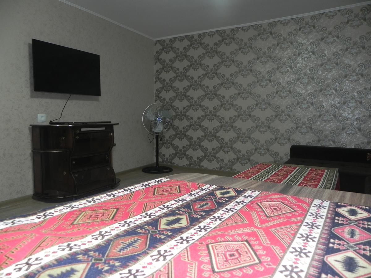 Old Yard Guest House Tbilisi Buitenkant foto